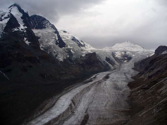 Großglockner (3.798m) mit Pasterze in den Hohen Tauern 