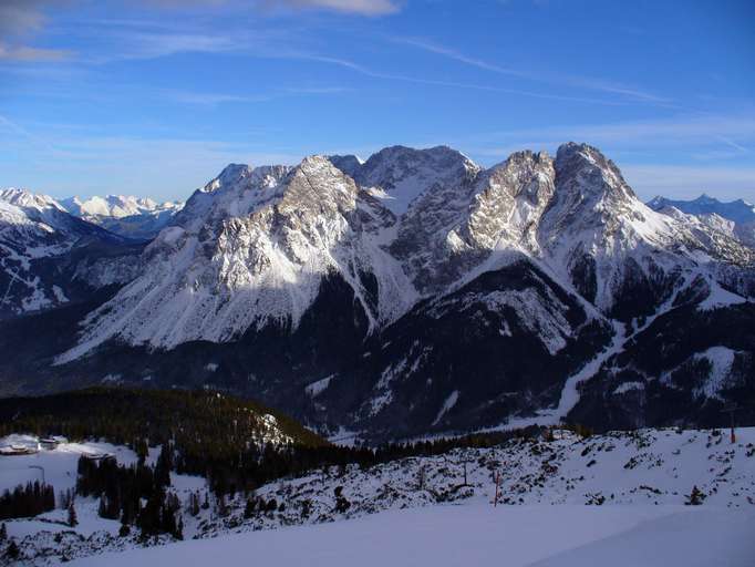 Sonnenspitze (2412 m), Wamperter Schrofen (2520 m), Zona Sciistica Biberwier