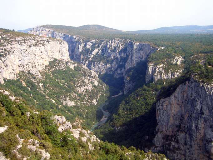 Verdonschlucht, mit 21km Länge und bis zu 700m Tiefe eine der imposantesten Schluchten der Alpen