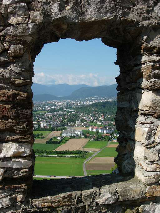 Vista dal Castello Landskron su Villach