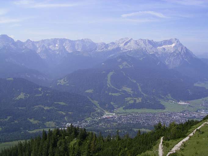 Garmisch und Wetterstein vom Wank aus