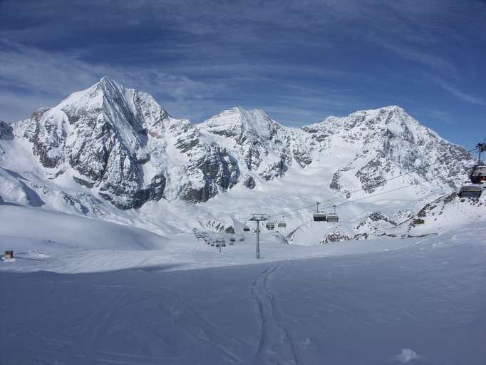 Königsspitze (3.851m), Monte Zebrú (3.735m) und Ortler (3.905m)