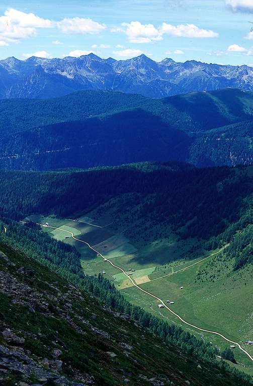 Sarntal mit Sarntaler Alpen