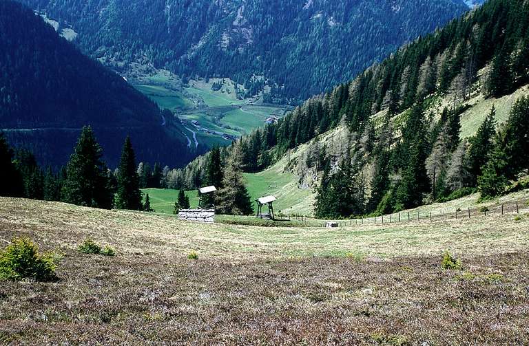 Vista sulla Schmirntal vicino a Hochgenein