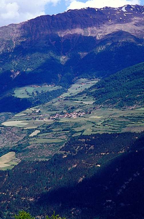 Frazione Tanas, sul Monte a Mezzodì