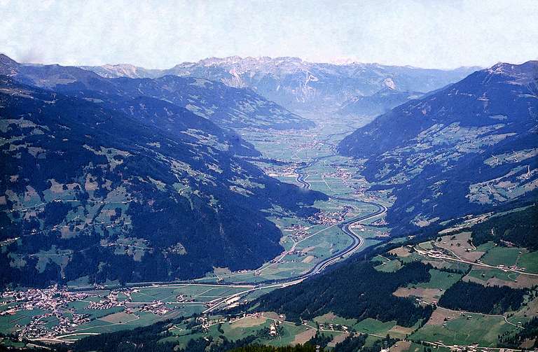 Blick ins Vordere Zillertal nach Norden vom Gerlosstein