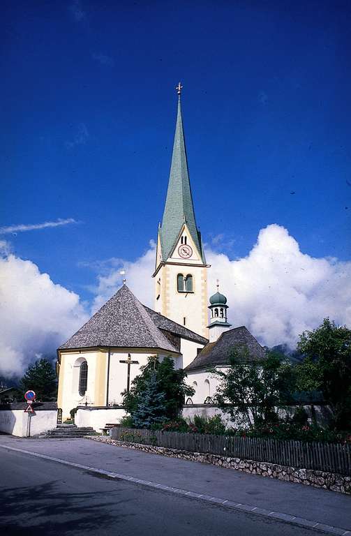 Chiesa, Brandenberg