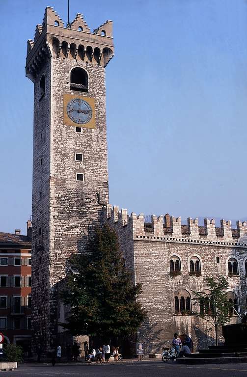 Uhrturm von Trento