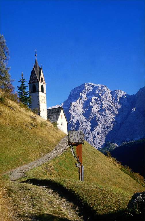 Santa Berbora/La chiesetta di Santa Barbara a La Val/ La Valle