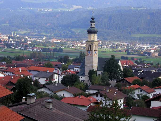 Thaur, mit Blick auf die Stadt Hall