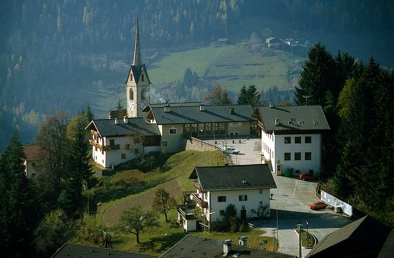 La frazione San Valentino in Campo, Cornedo all'Isarco