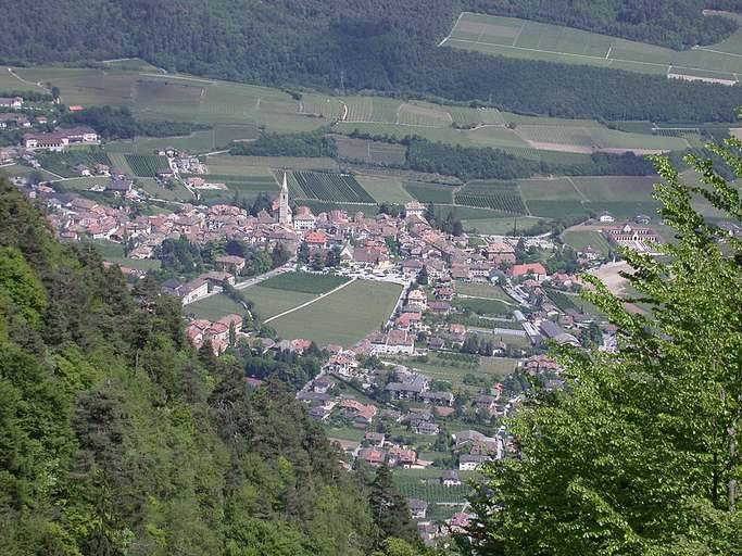 Caldaro sulla strada del vino