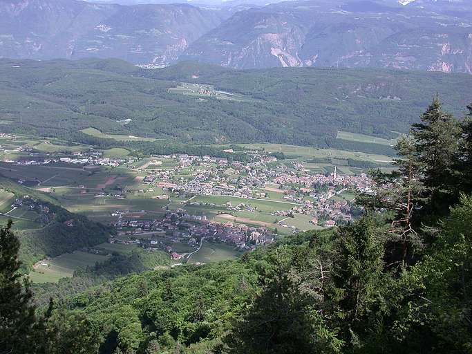 Caldaro sulla strada del vino