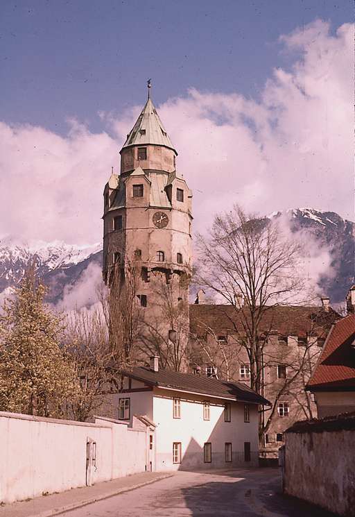 Münzturm in Hall vor Renovierung