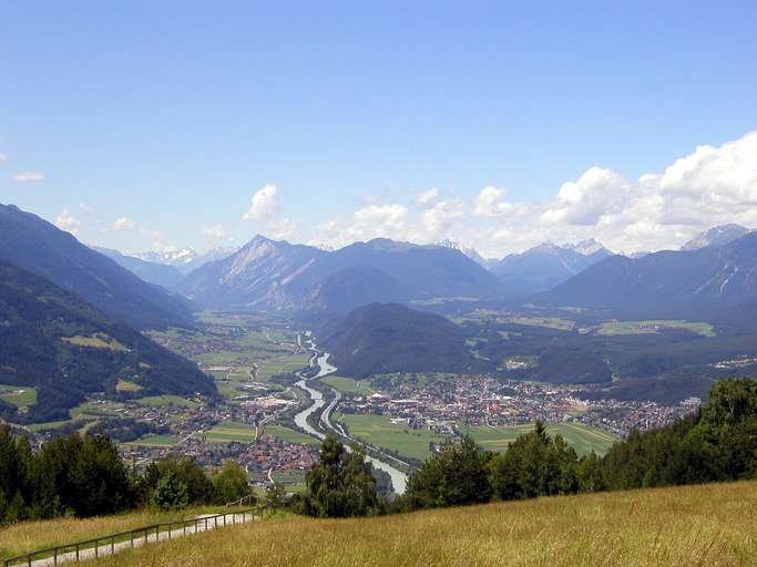 Vista da Mösern su Telfs, Oberinntal e Mieminger Plateau