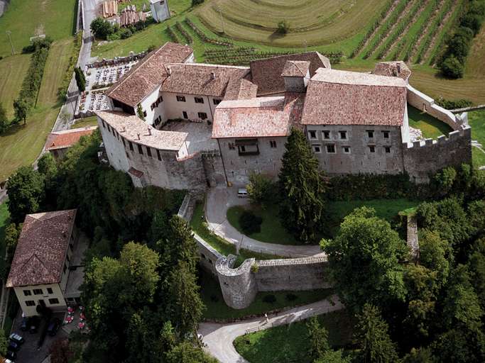 Burg von Stenico