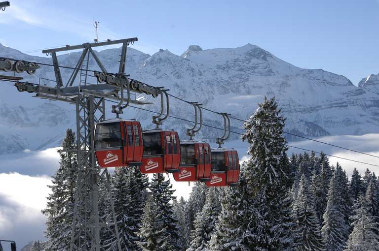 Gondelbahn in der Tourismusregion Braunwald - Klausenpass 