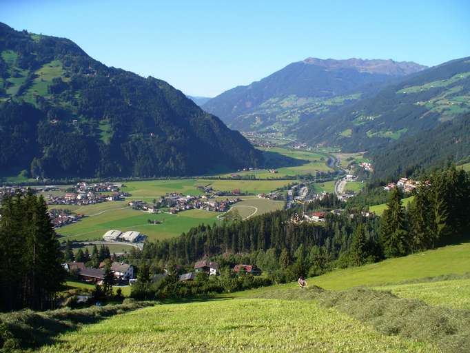 Vista da Hainzenberg su Zillertal