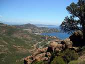 Massif de l'Estérel über der Côte d’Azur  (Bild: Pixelio.de)