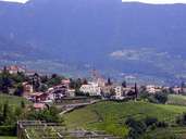 Il paese di Tirolo (Foto: Tirol Atlas)